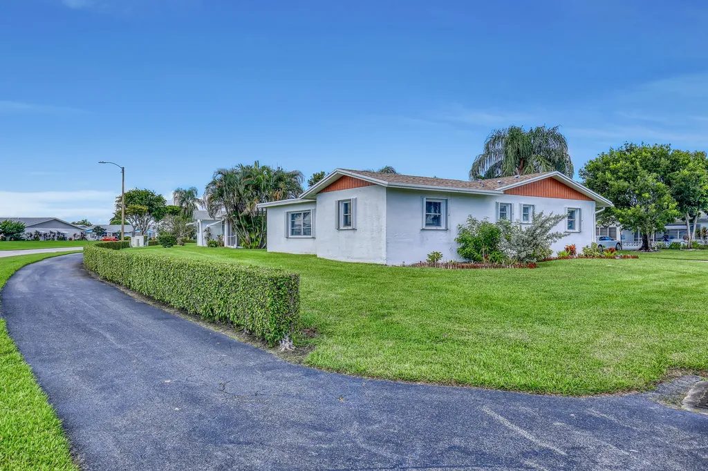 5126 Michael Drive West Palm Beach FL 33417