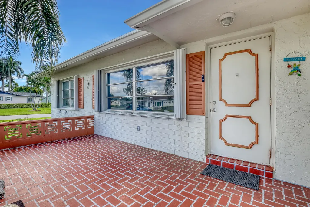 5126 Michael Drive West Palm Beach FL 33417