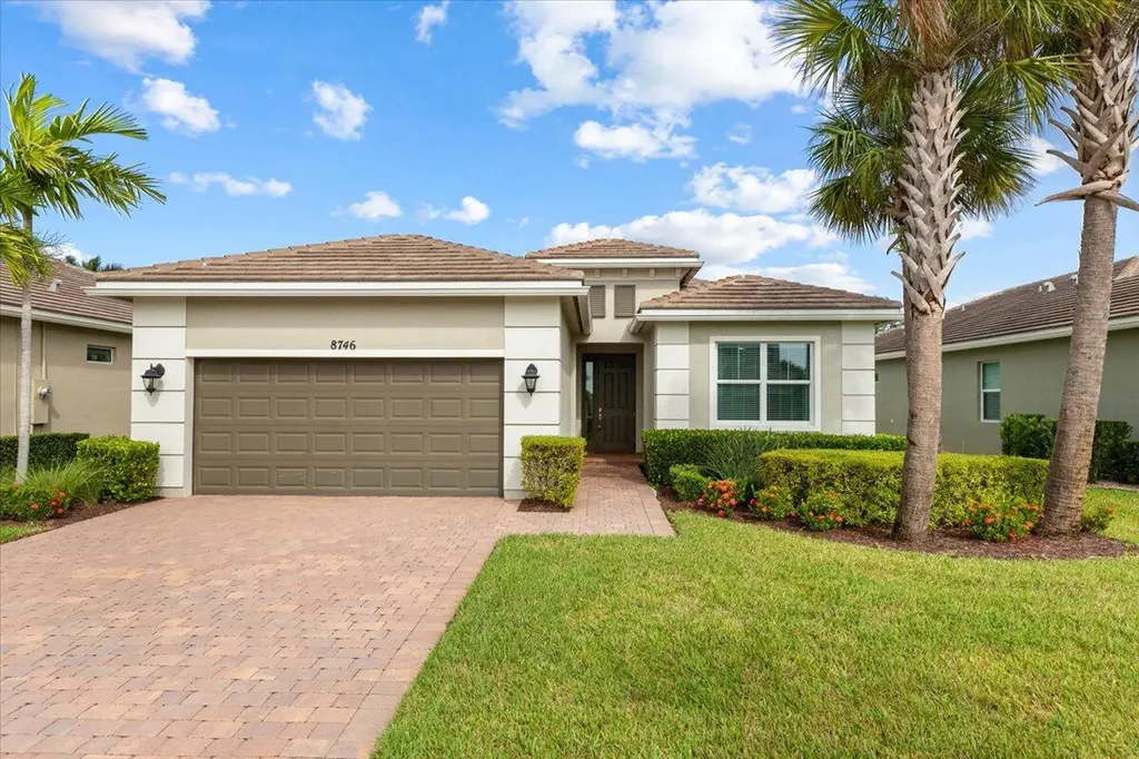 8746 SW Vico Way Port St Lucie FL 34987