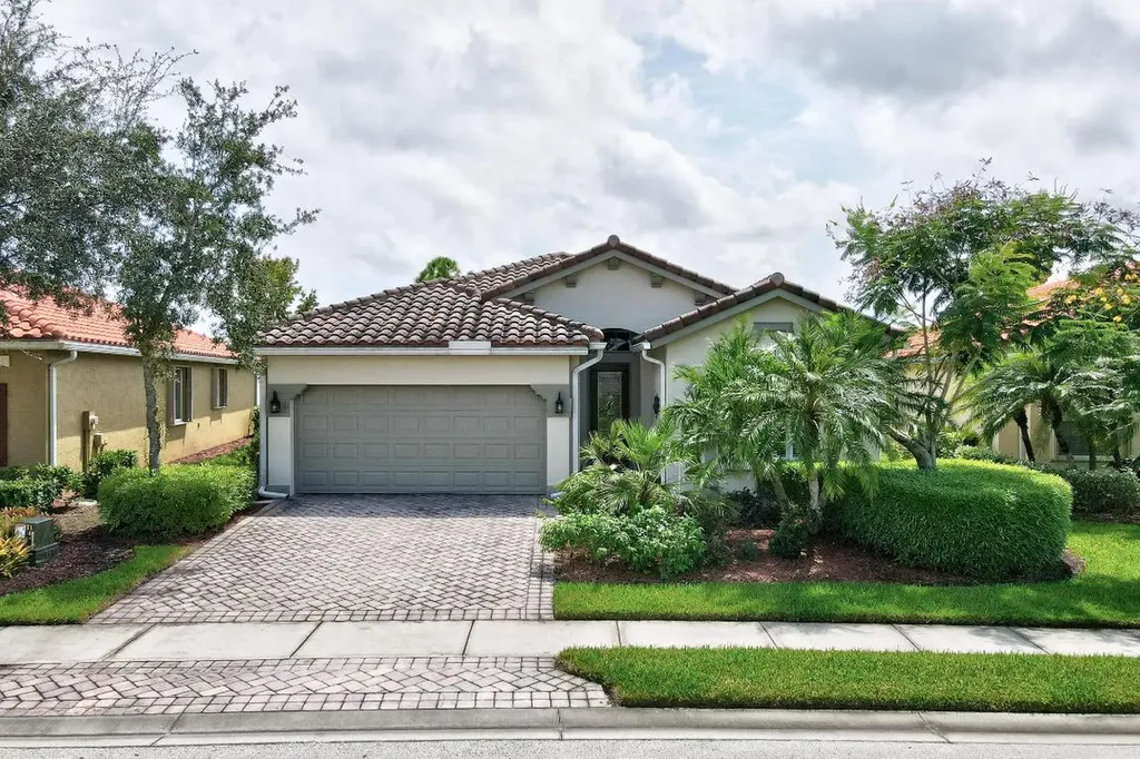 6367 Lennox Lane Vero Beach FL 32966