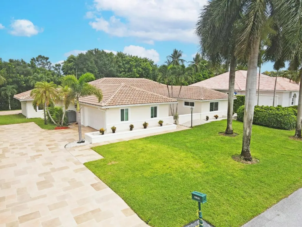 4215 Gleneagles Drive Boynton Beach FL 33436