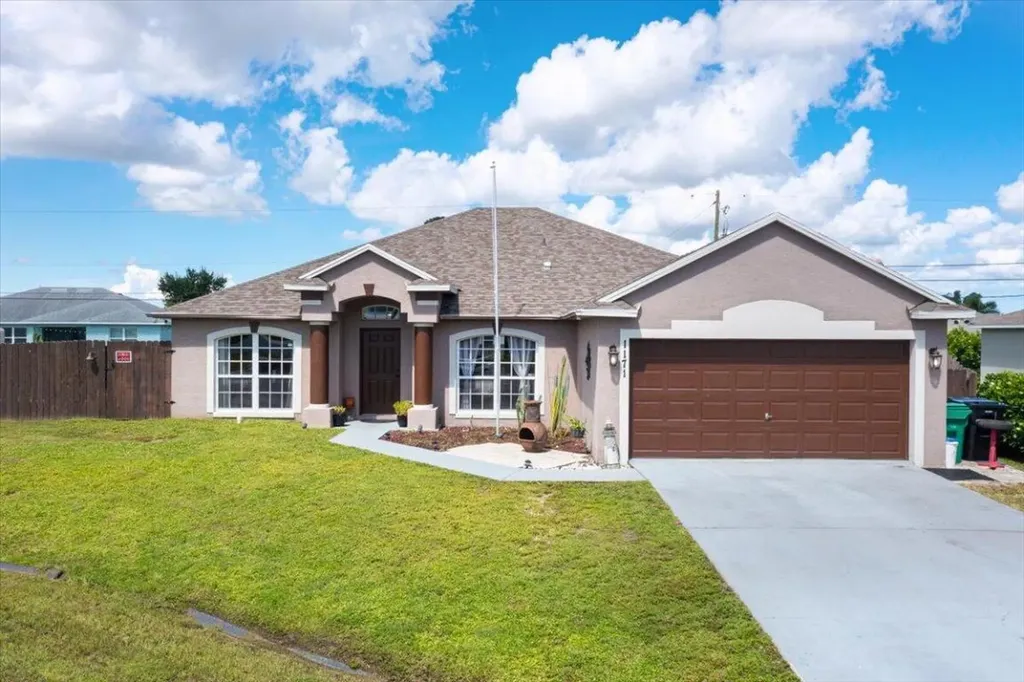 1171 SW Arc Court Port St Lucie FL 34953