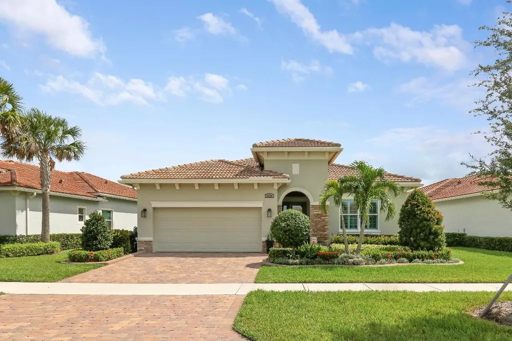 8659 SW Carrara Way Port St Lucie FL 34987