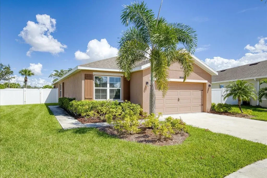 11160 SW Hadley Street Port St Lucie FL 34987