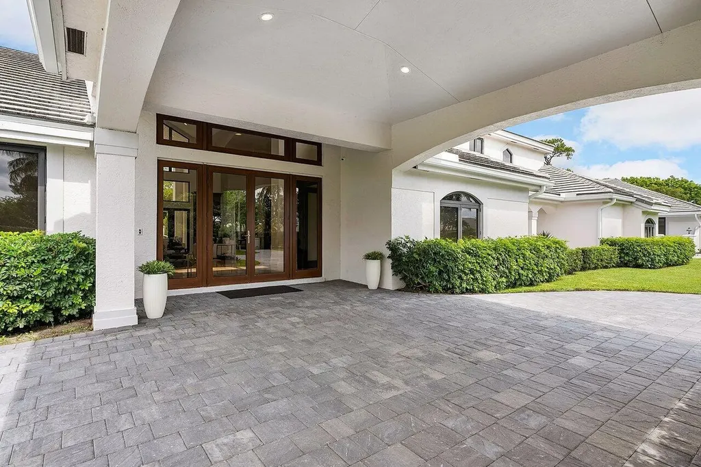 21677 El Bosque Way Boca Raton FL 33428