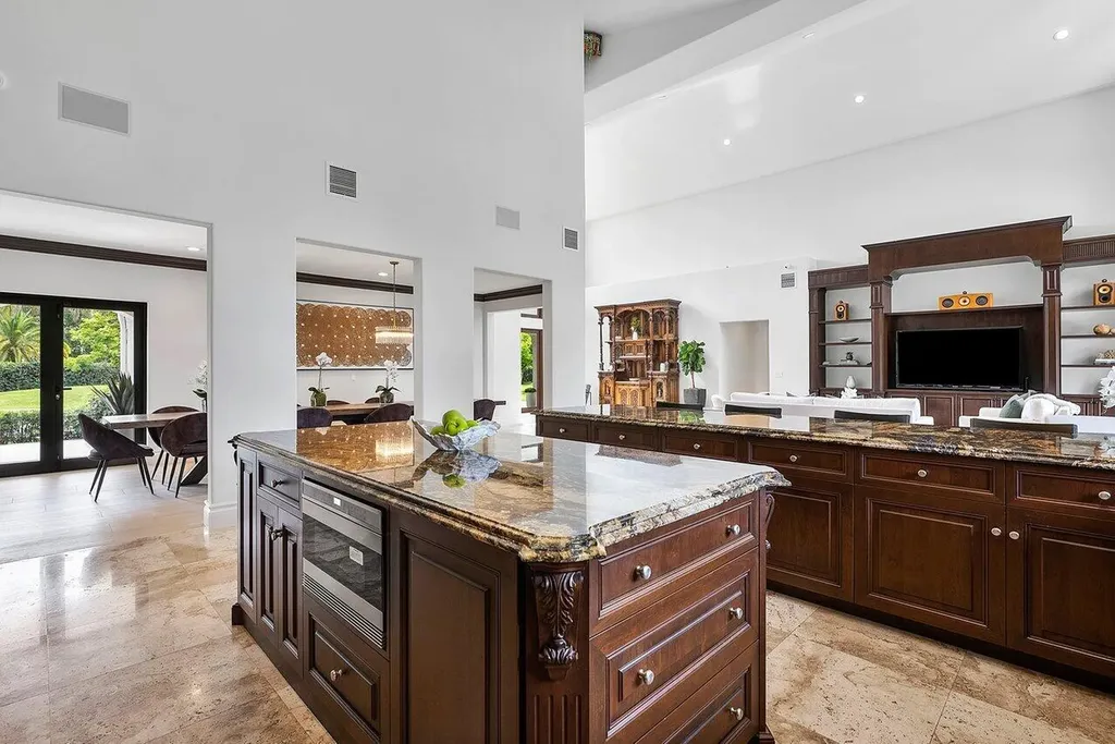 21677 El Bosque Way Boca Raton FL 33428