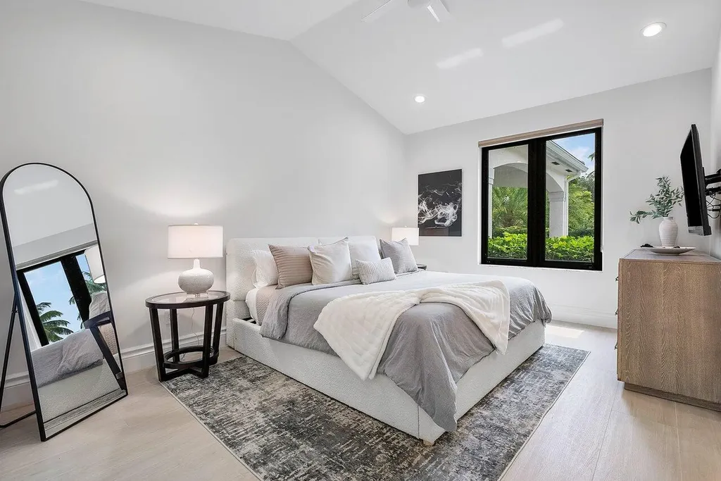 21677 El Bosque Way Boca Raton FL 33428
