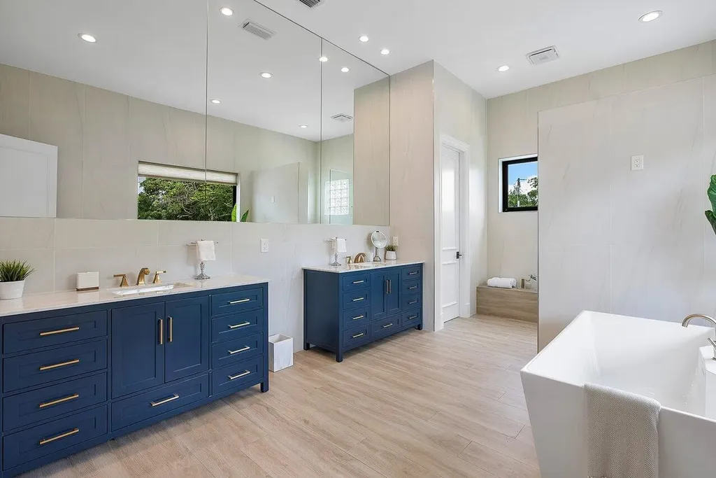 21677 El Bosque Way Boca Raton FL 33428