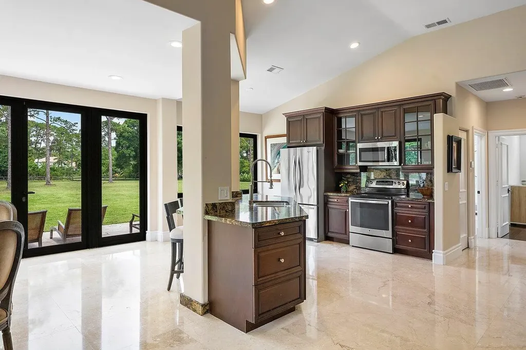 21677 El Bosque Way Boca Raton FL 33428