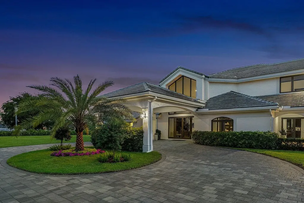 21677 El Bosque Way Boca Raton FL 33428