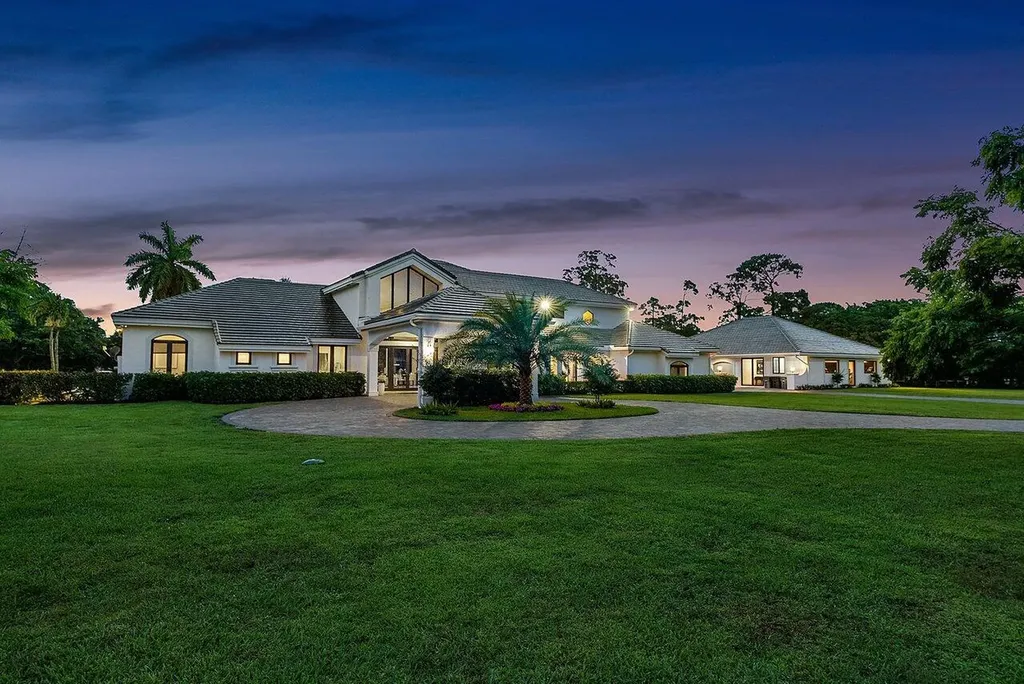 21677 El Bosque Way Boca Raton FL 33428