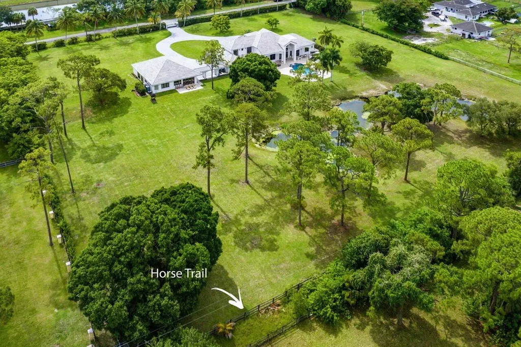 21677 El Bosque Way Boca Raton FL 33428