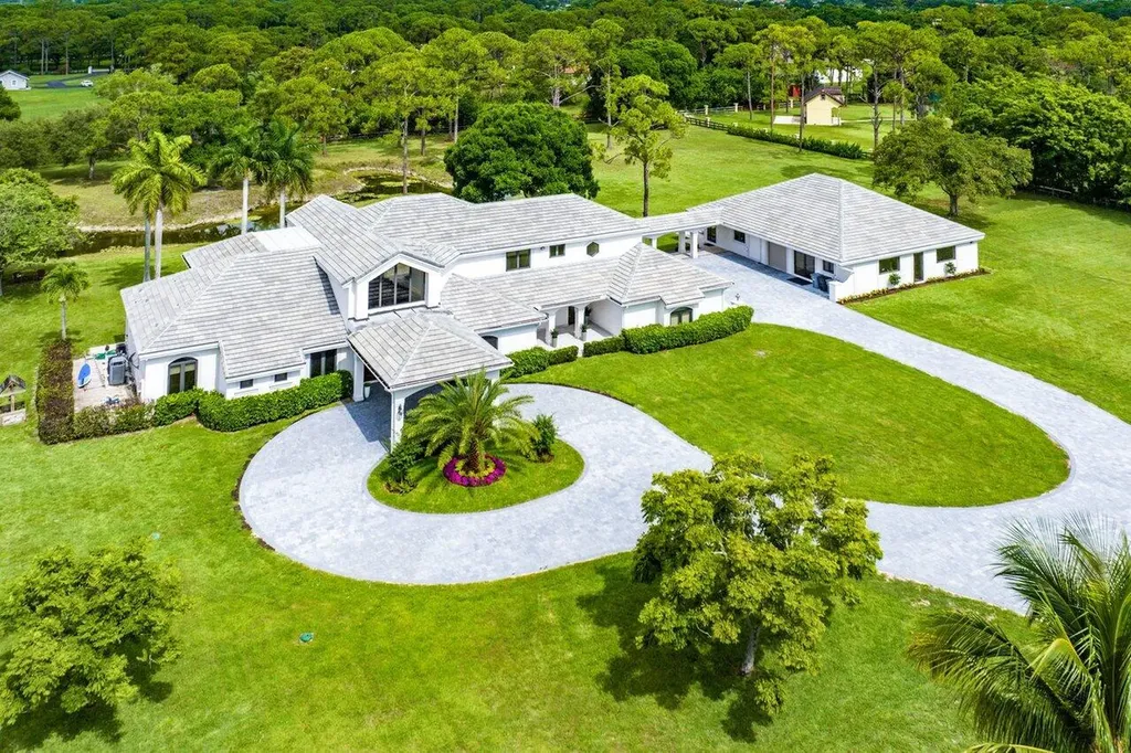 21677 El Bosque Way Boca Raton FL 33428