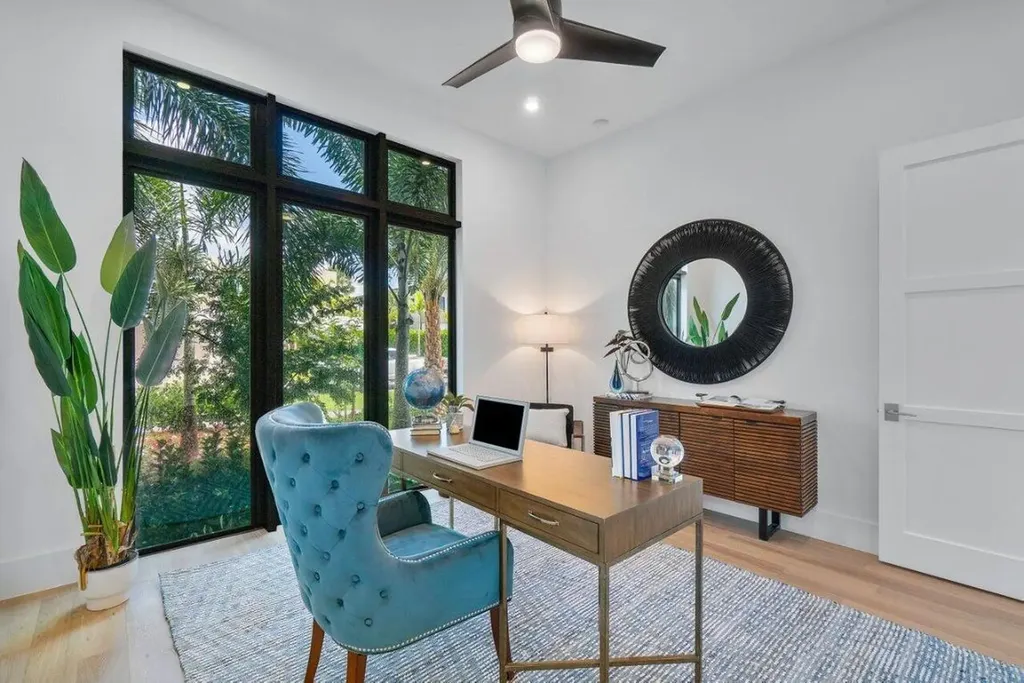 2737 NE 18th Street Fort Lauderdale FL 33305