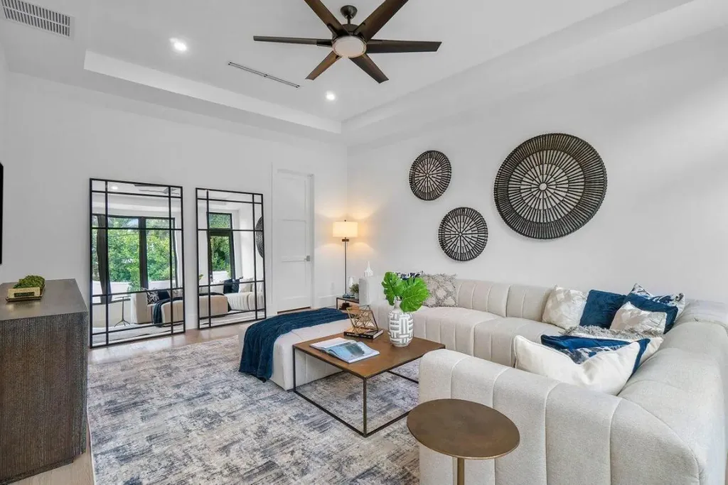 2737 NE 18th Street Fort Lauderdale FL 33305