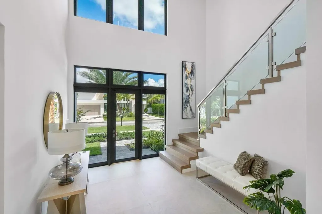 2737 NE 18th Street Fort Lauderdale FL 33305
