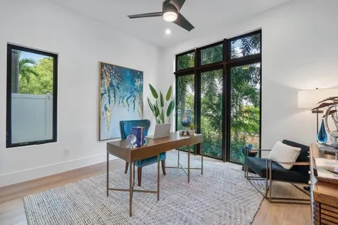 2737 NE 18th Street Fort Lauderdale FL 33305