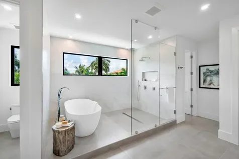 2737 NE 18th Street Fort Lauderdale FL 33305
