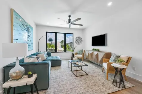 2737 NE 18th Street Fort Lauderdale FL 33305