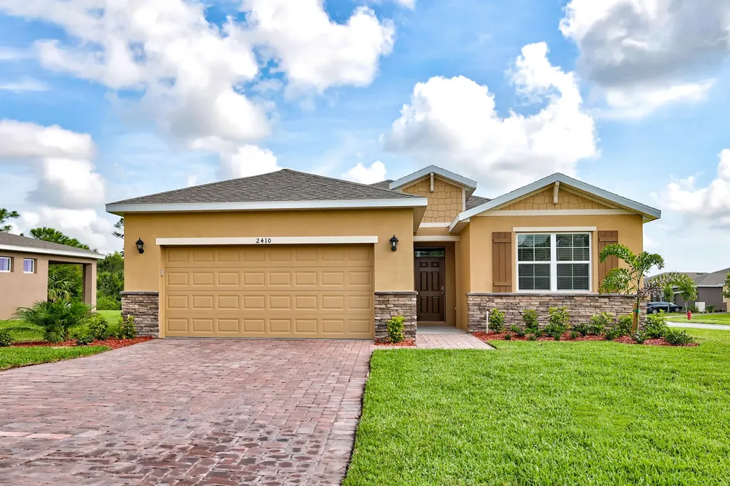 2410 Condor Lane SW Vero Beach FL 32962