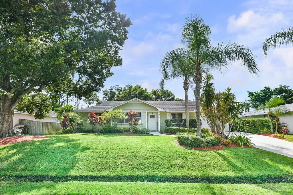 1956 SW Taurus Lane Port St Lucie FL 34984