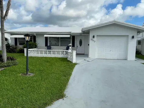 1903 SW 14th Avenue Boynton Beach FL 33426
