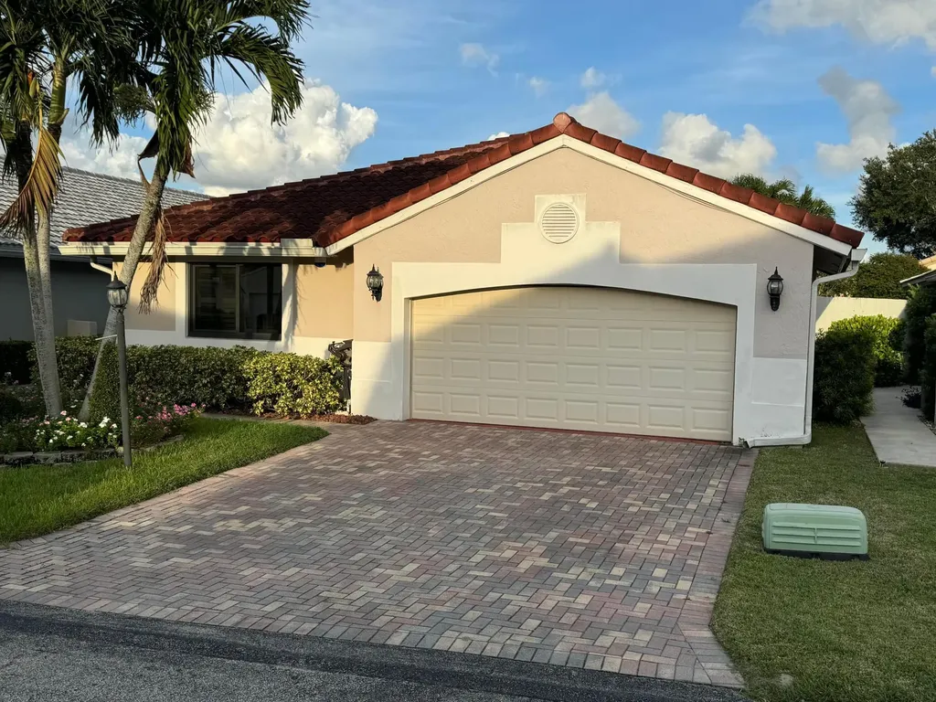 6100 Manchester Lane Davie FL 33331