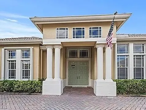 576 SW Romora Bay Port St Lucie FL 34986