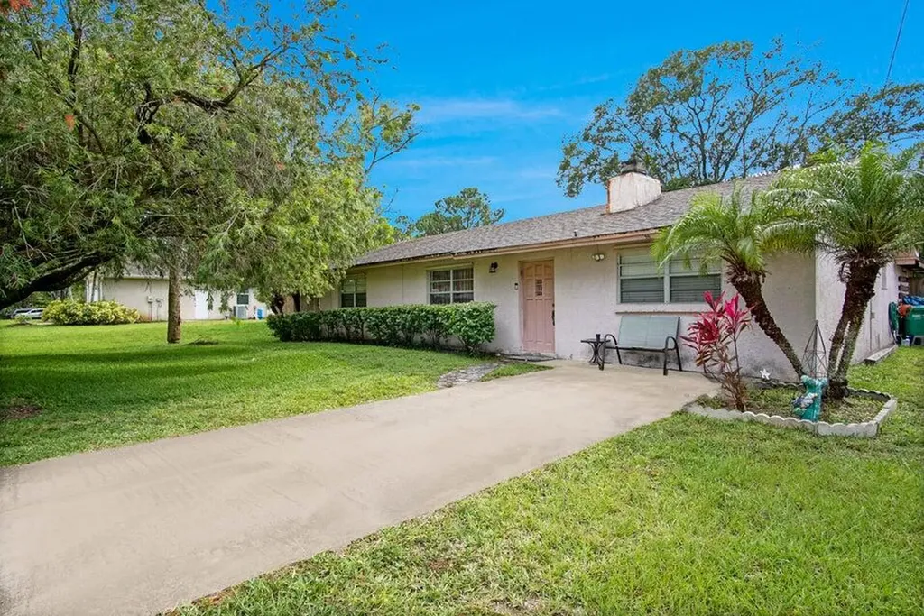 6103 Sunset Boulevard Fort Pierce FL 34982