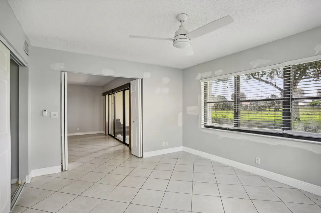 2900 SW 22nd Circle Delray Beach FL 33445