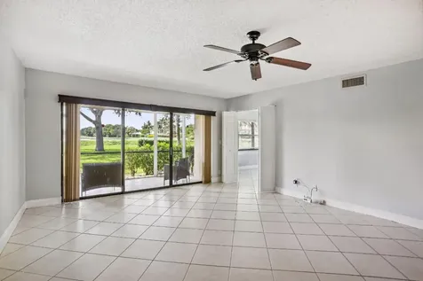 2900 SW 22nd Circle Delray Beach FL 33445
