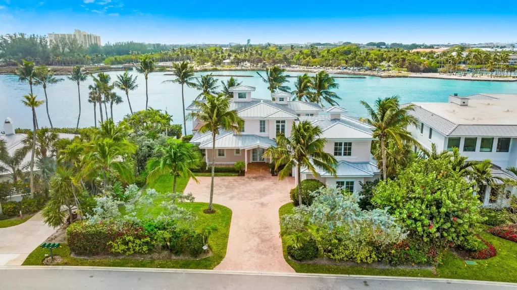 81 Lighthouse Drive Jupiter Inlet Colony FL 33469