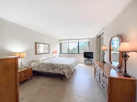1000 N Us Highway 1 Jupiter FL 33477