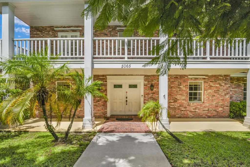 5065 Horseshoe Circle N West Palm Beach FL 33417