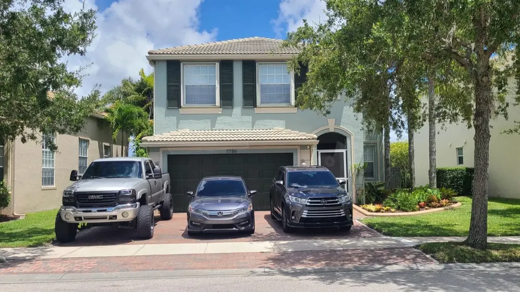 11786 SW Bennington Circle Port St Lucie FL 34987