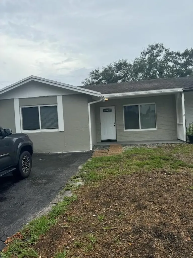 9422 SW 52nd Street Cooper City FL 33328