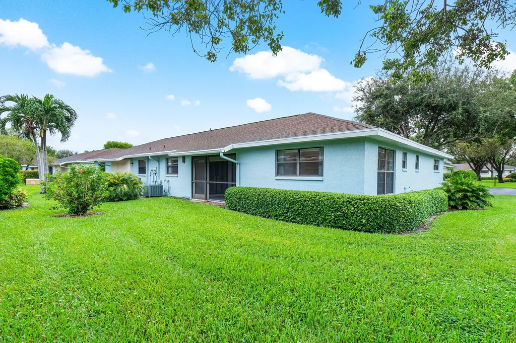 4360 Eucalyptus Tree Court Boynton Beach FL 33436