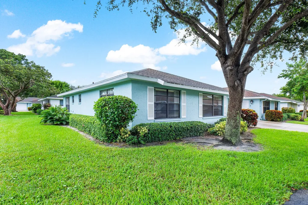 4360 Eucalyptus Tree Court Boynton Beach FL 33436