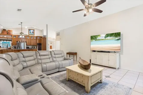 4429 Country Road Melbourne FL 32934