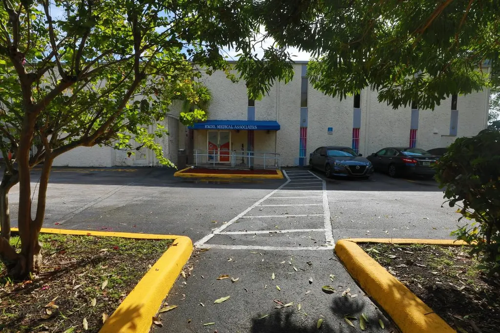 15490 NW 7th Avenue Miami FL 33169