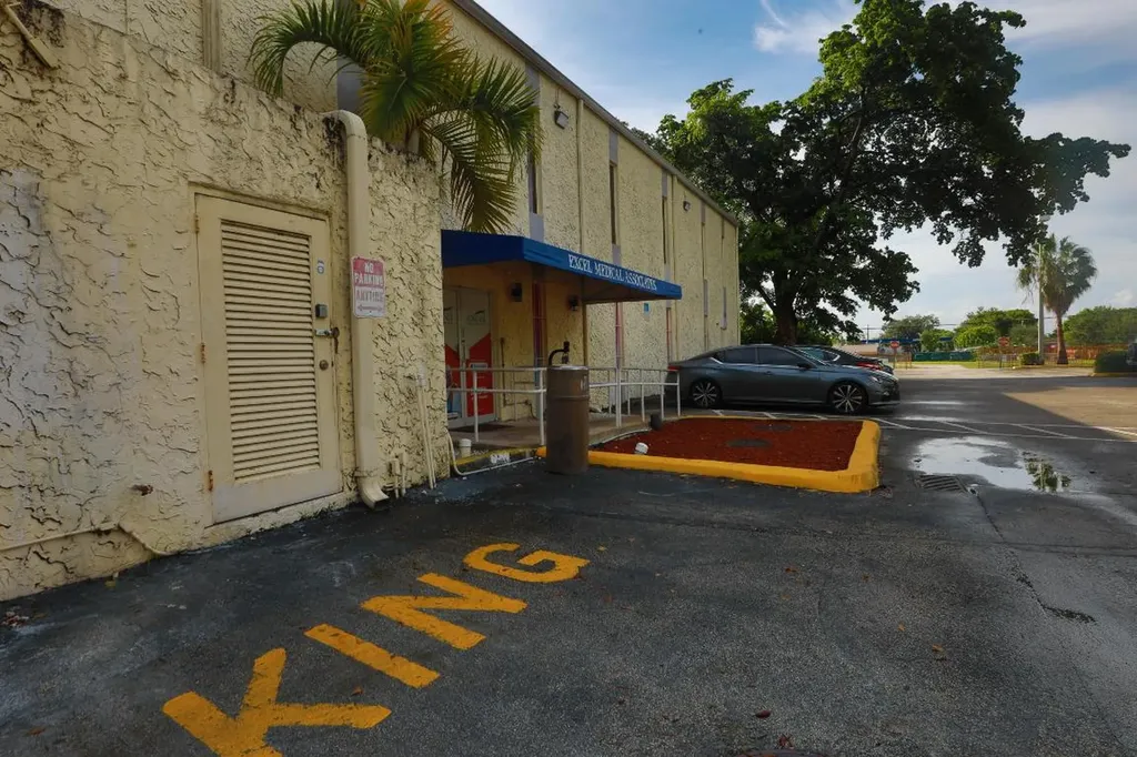 15490 NW 7th Avenue Miami FL 33169