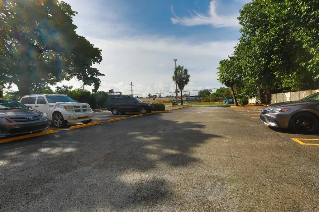 15490 NW 7th Avenue Miami FL 33169