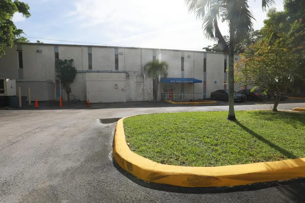 15490 NW 7th Avenue Miami FL 33169