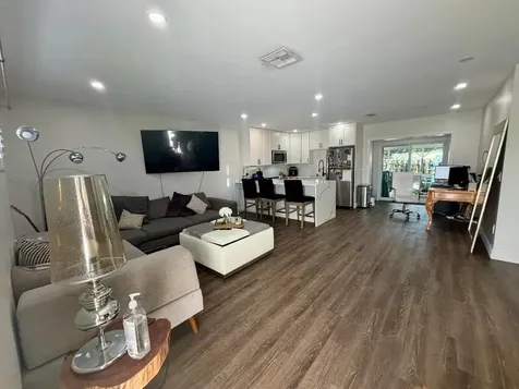 5027 Michigan Avenue West Palm Beach FL 33415