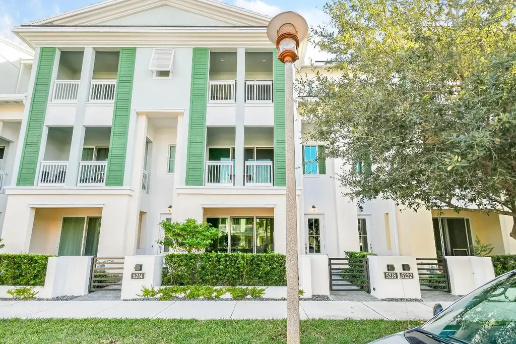 5218 Beckman Terrace Palm Beach Gardens FL 33418