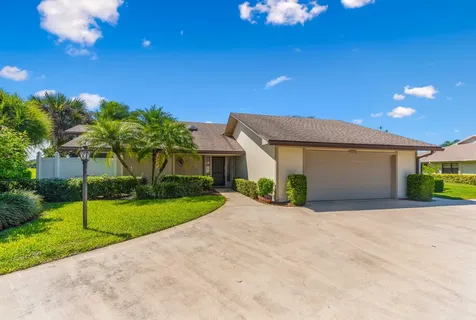 7034 SE Bunker Hill Drive Hobe Sound FL 33455