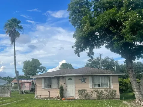 1904 Rosarita Avenue Fort Pierce FL 34946