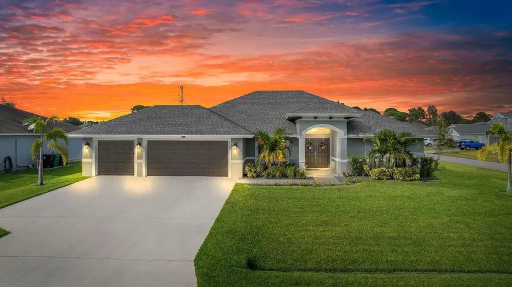 2001 SW Grant Avenue Port St Lucie FL 34953