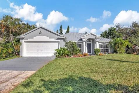 2091 SW Bellevue Avenue Port St Lucie FL 34953