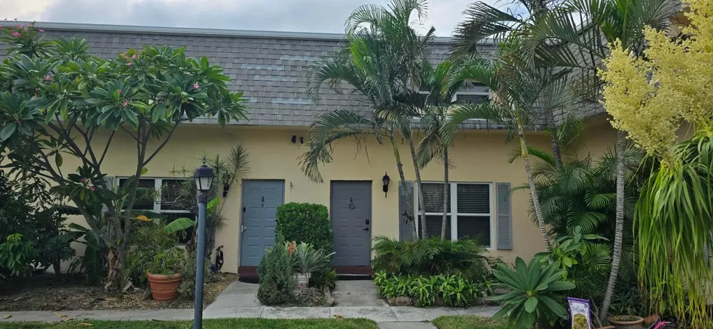 1745 NW 4th Avenue Boca Raton FL 33432